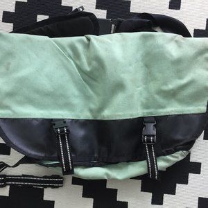 Chrome Seatbelt Messenger Bag Mint Green Medium